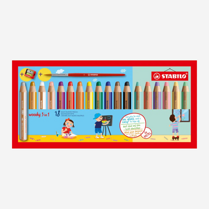 Image du pack de 18 crayons woody stabilo dont 6 pastels  avec un pinceau et un taille crayon - argent - or - blanc - rose - violet - rouge - orange - jaune - vert - bleu - marron - noir - vert pastel - rouge pastel - violet pastel - rose pastel - jaune pastel - vert pastel dans la boutique Le Monde en Livrets